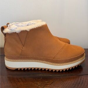 TOMS Marlo Size 8